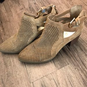 anne klein gracieanne bootie